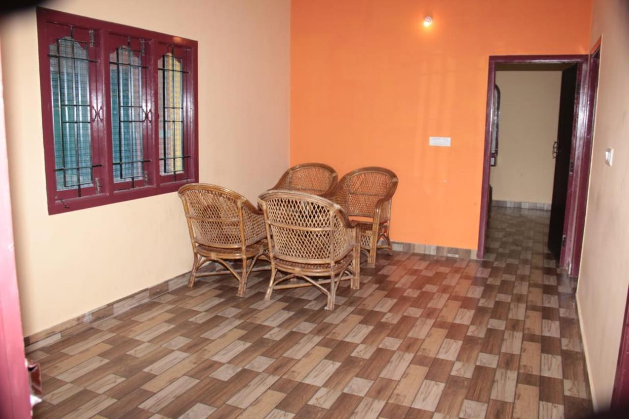 Madhu,Padyappa Residency كوديكانال المظهر الخارجي الصورة