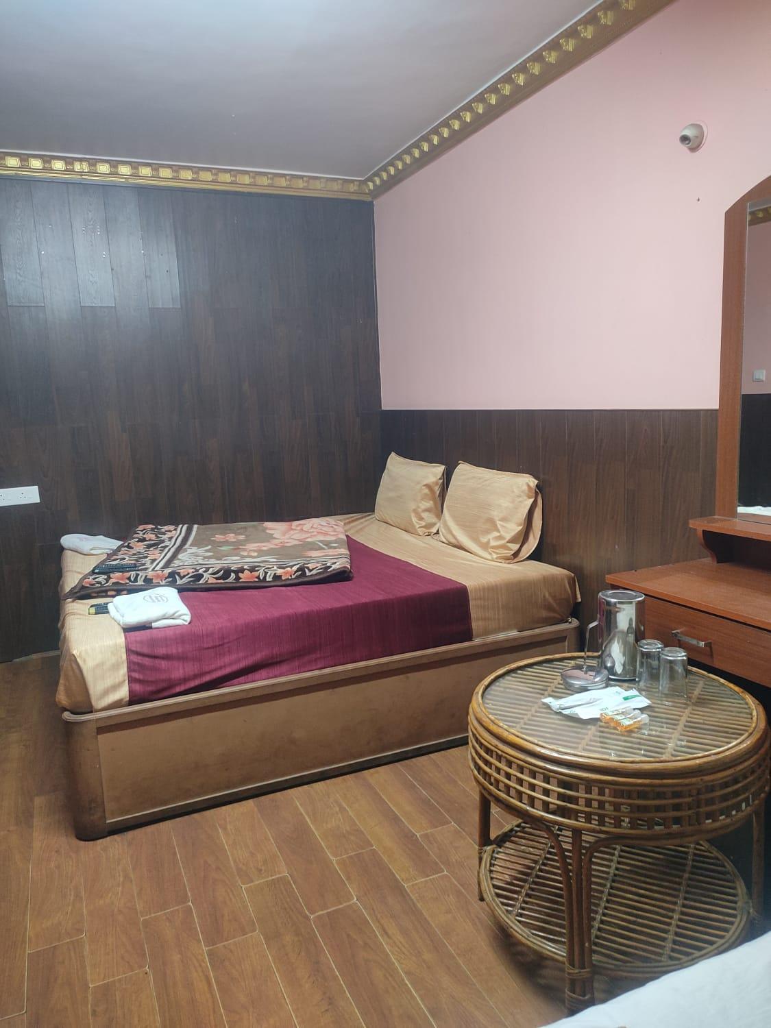 Madhu,Padyappa Residency كوديكانال المظهر الخارجي الصورة